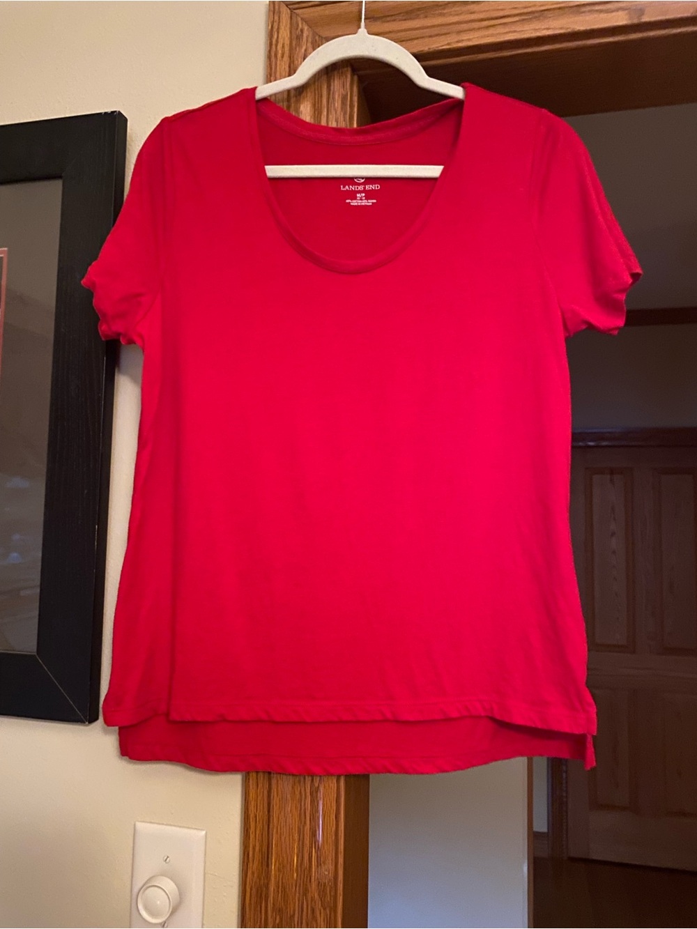 Lands' End Women's Scoop Neck Short Sleeve Top in Red size 10-12